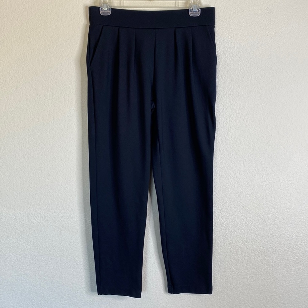 Modern Ambition pants womens Sz small pleated pointe slacks black